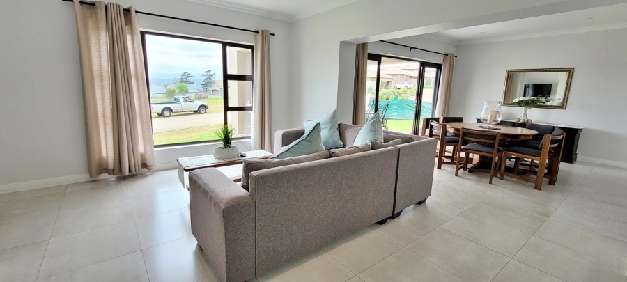  Bedroom Property for Sale in The Hill Western Cape
